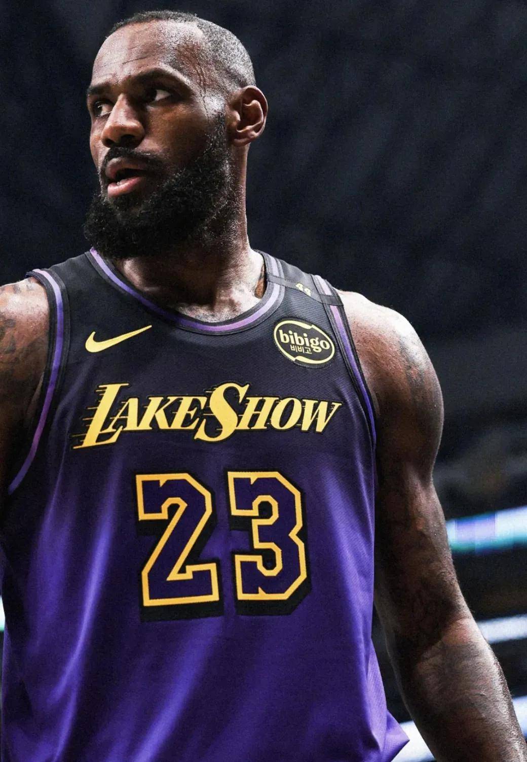 中超比赛亮点：上海海港2-1战胜山东泰山,（中超焦点战：上海海港2比1击败山东泰山）