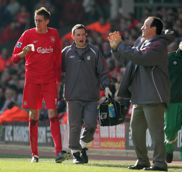 祸不单行，迪巴拉对阵米兰射失点球时疑似拉伤大腿（双重打击！迪巴拉战米兰罚丢点球，疑似大腿拉伤）