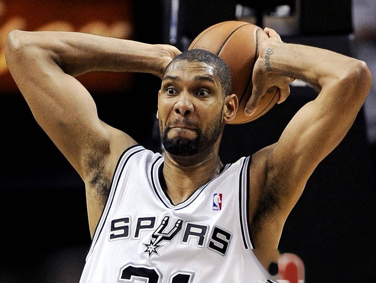 罗马诺：切尔西中场恩佐·费尔南德斯与新经济公司签约（罗马诺：切尔西中场恩佐·费尔南德斯已签约新经济公司）