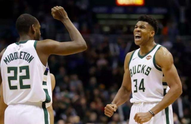 阿尔巴&布斯克茨退役！巴萨官方送上祝福！（阿尔巴与布斯克茨挂靴，巴萨官方送上祝福）