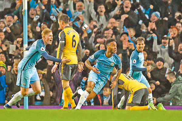 自06年以来，皇马首次有两名英格兰球员在西甲同时首发（2006年以来，皇马首次在西甲同场派出两名英格兰球员首发）