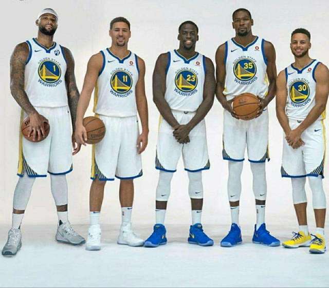 球星全场控制力满分（球星全场掌控力拉满）