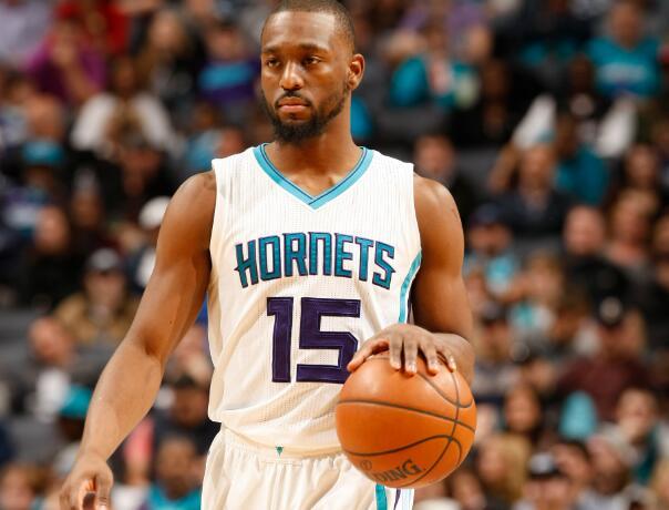 青训球员首次助攻完成精彩配合（青训小将处子助攻 成就精彩配合）