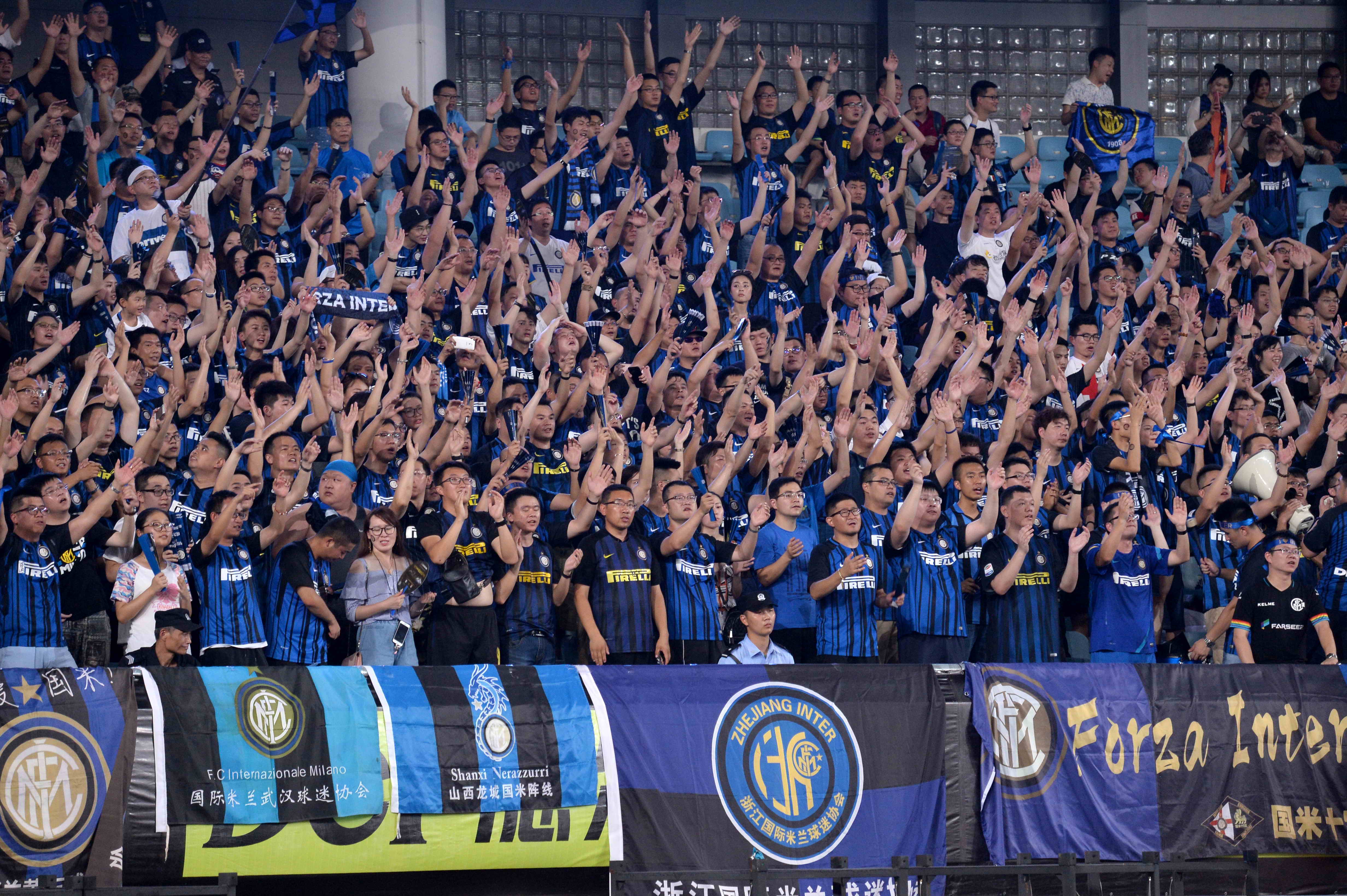 德天空：目前谢什科和曼联的转会进展远高于西蒙斯与切尔西（德天空：曼联与谢什科的转会进展领跑，西蒙斯与切尔西明显落后）