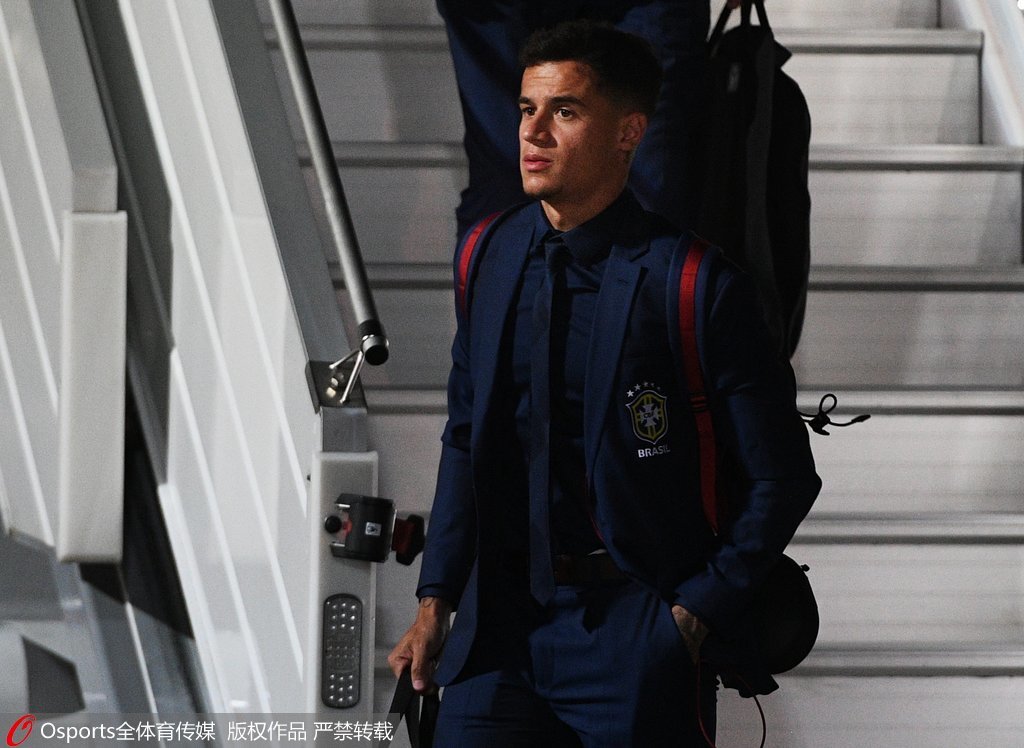 莱切2-1都灵，班达、拉萨纳-库利巴利建功（莱切2比1击败都灵，班达与拉萨纳-库利巴利相继进球）