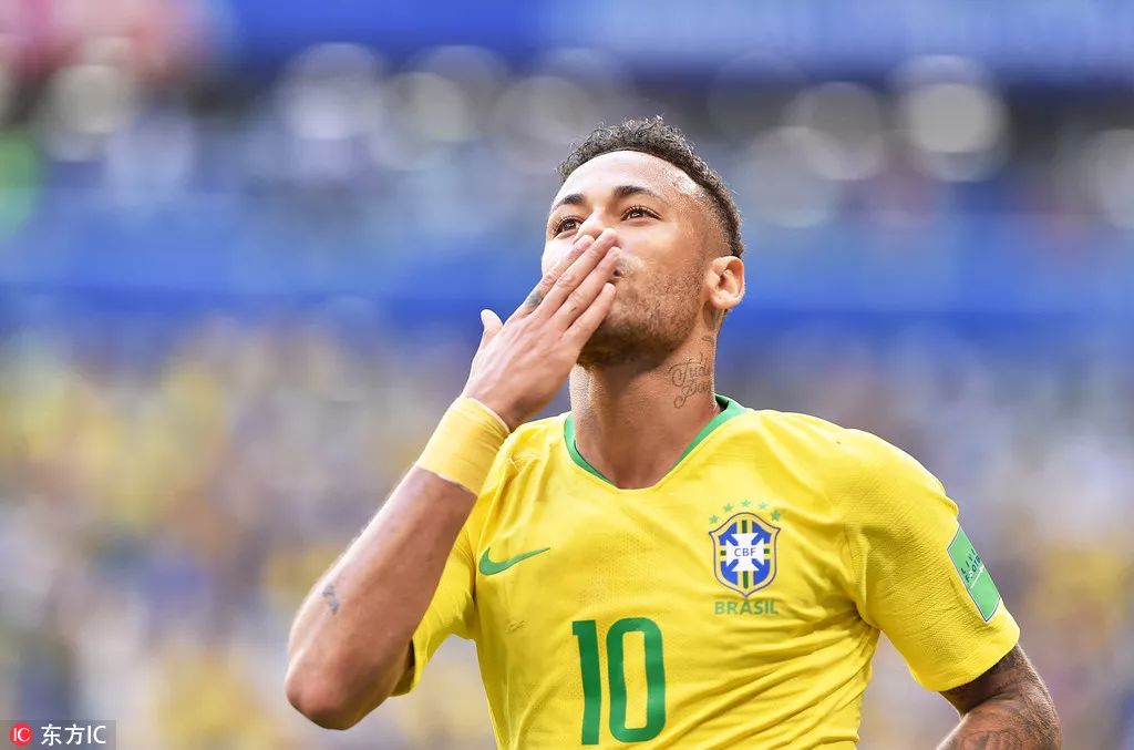 铜梁龙选帅举棋不定！张外龙或绝迹中超江湖，谢晖带队一年游？刘建业或逆袭（铜梁龙主帅抉择摇摆：张外龙或告别中超，谢晖恐成“一年游”，刘建业有望逆袭上位）